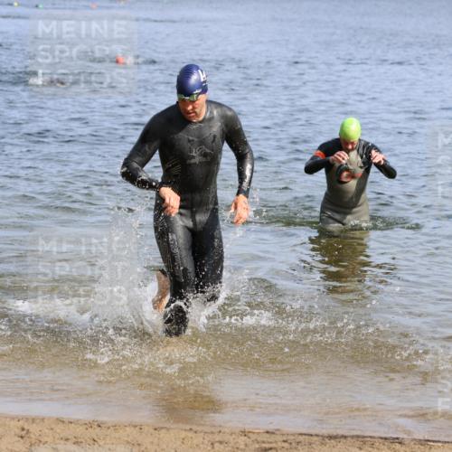 16.06.2024 - 26. Vierlanden-Triathlon Strokosch-Dieckow http://msf.ph/oto/6303743 16.06.2024 09:46:00 Schwimmen 54, 84, 92, 152, 54, 84, 92, 152 meine-sportfotos.de