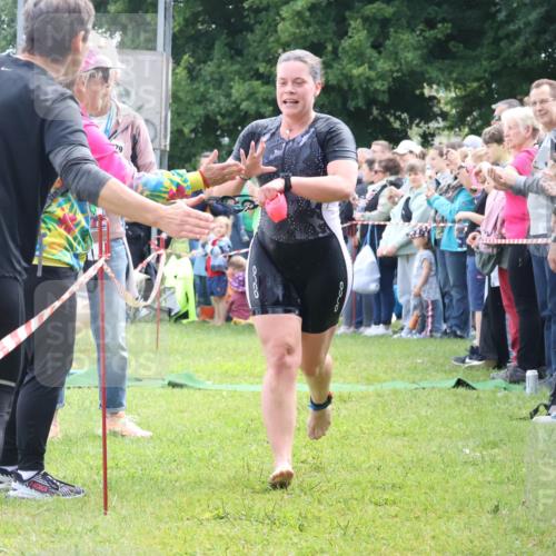 16.06.2024 - 26. Vierlanden-Triathlon Lena Gebhardt http://msf.ph/oto/6303776 16.06.2024 11:16:03 Schwimmen 510, 541, 558, 602, 510, 541, 558, 602 meine-sportfotos.de