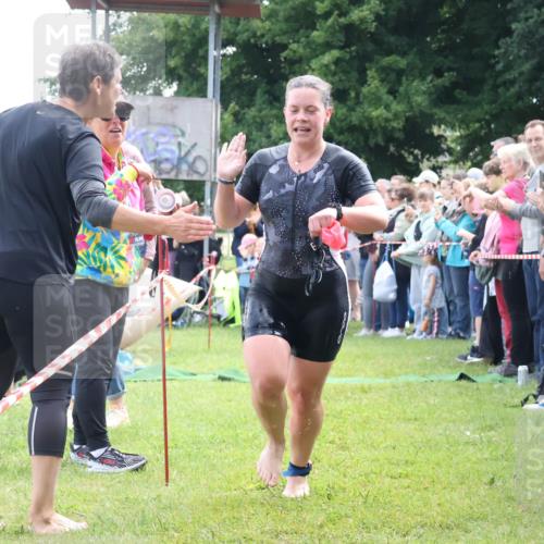 16.06.2024 - 26. Vierlanden-Triathlon Lena Gebhardt http://msf.ph/oto/6303784 16.06.2024 11:16:03 Schwimmen 510, 541, 558, 602, 510, 541, 558, 602 meine-sportfotos.de