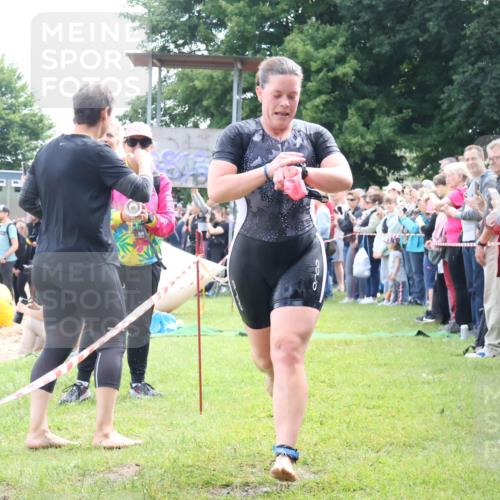 16.06.2024 - 26. Vierlanden-Triathlon Lena Gebhardt http://msf.ph/oto/6303792 16.06.2024 11:16:04 Schwimmen 510, 541, 558, 602, 510, 541, 558, 602 meine-sportfotos.de