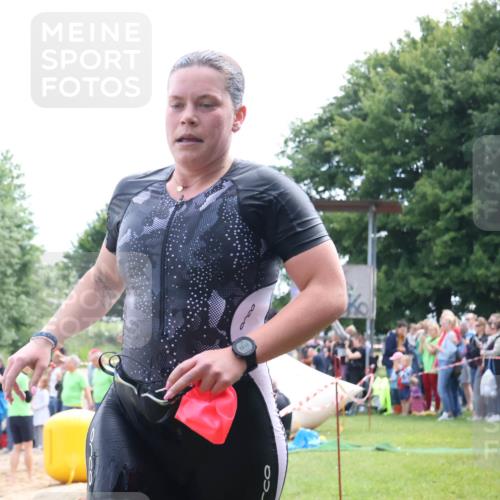 16.06.2024 - 26. Vierlanden-Triathlon Lena Gebhardt http://msf.ph/oto/6303807 16.06.2024 11:16:05 Schwimmen 510, 541, 558, 602, 510, 541, 558, 602 meine-sportfotos.de