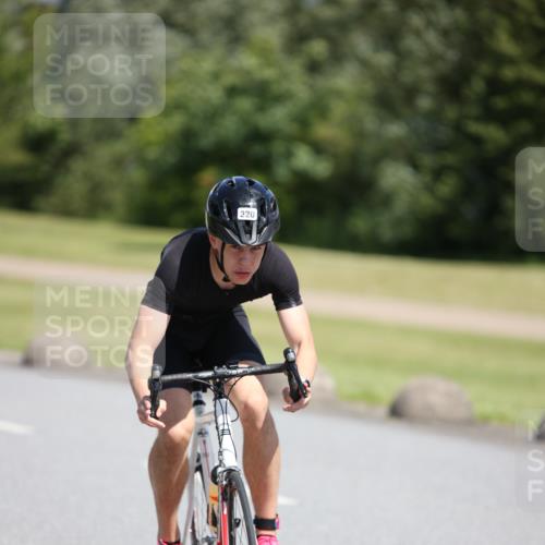 16.06.2024 - 26. Vierlanden-Triathlon Jannik Wohlers http://msf.ph/oto/6303809 16.06.2024 11:40:20 Radfahren 6, 131, 320 meine-sportfotos.de