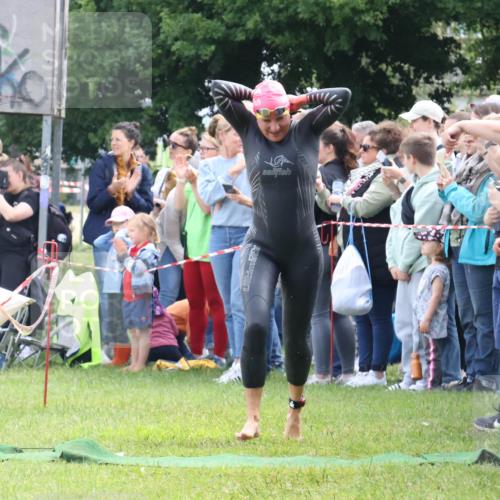 16.06.2024 - 26. Vierlanden-Triathlon Lena Gebhardt http://msf.ph/oto/6303810 16.06.2024 11:16:09 Schwimmen 510, 522, 526, 541, 580, 602, 510, 522, 526, 541, 580, 602 meine-sportfotos.de