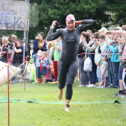 16.06.2024 - 26. Vierlanden-Triathlon Lena Gebhardt http://msf.ph/oto/6303818 16.06.2024 11:16:10 Schwimmen 510, 522, 526, 541, 580, 602, 621, 510, 522, 526, 541, 580, 602, 621 meine-sportfotos.de