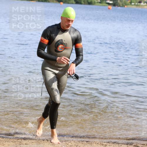 16.06.2024 - 26. Vierlanden-Triathlon Strokosch-Dieckow http://msf.ph/oto/6303834 16.06.2024 09:46:06 Schwimmen 54, 84, 92, 54, 84, 92 meine-sportfotos.de