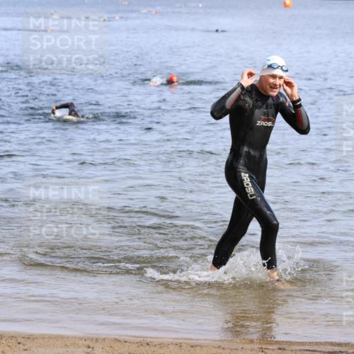 16.06.2024 - 26. Vierlanden-Triathlon Strokosch-Dieckow http://msf.ph/oto/6303918 16.06.2024 09:46:16 Schwimmen 22, 92, 173, 22, 92, 173 meine-sportfotos.de
