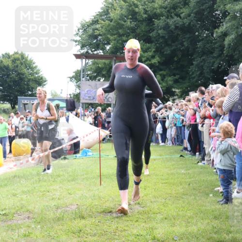 16.06.2024 - 26. Vierlanden-Triathlon Lena Gebhardt http://msf.ph/oto/6303924 16.06.2024 11:16:24 Schwimmen 522, 526, 543, 580, 597, 621, 625, 522, 526, 543, 580, 597, 621, 625 meine-sportfotos.de