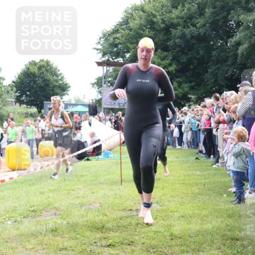 16.06.2024 - 26. Vierlanden-Triathlon Lena Gebhardt http://msf.ph/oto/6303926 16.06.2024 11:16:24 Schwimmen 522, 526, 543, 580, 597, 621, 625, 522, 526, 543, 580, 597, 621, 625 meine-sportfotos.de