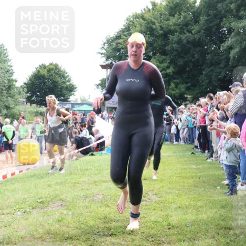 16.06.2024 - 26. Vierlanden-Triathlon Lena Gebhardt http://msf.ph/oto/6303929 16.06.2024 11:16:24 Schwimmen 522, 526, 543, 580, 597, 621, 625, 522, 526, 543, 580, 597, 621, 625 meine-sportfotos.de