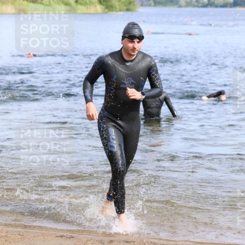 16.06.2024 - 26. Vierlanden-Triathlon Strokosch-Dieckow http://msf.ph/oto/6303954 16.06.2024 09:46:17 Schwimmen 22, 92, 173, 22, 92, 173 meine-sportfotos.de