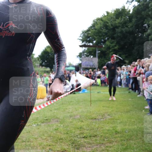 16.06.2024 - 26. Vierlanden-Triathlon Lena Gebhardt http://msf.ph/oto/6303994 16.06.2024 11:16:29 Schwimmen 484, 522, 543, 597, 621, 625, 484, 522, 543, 597, 621, 625 meine-sportfotos.de