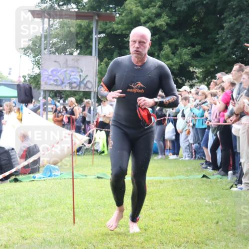 16.06.2024 - 26. Vierlanden-Triathlon Lena Gebhardt http://msf.ph/oto/6304004 16.06.2024 11:16:30 Schwimmen 484, 543, 597, 621, 625, 484, 543, 597, 621, 625 meine-sportfotos.de