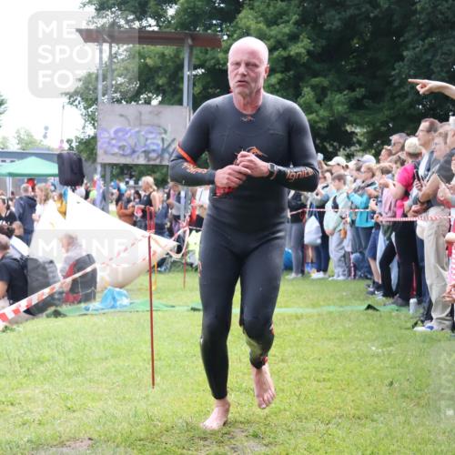 16.06.2024 - 26. Vierlanden-Triathlon Lena Gebhardt http://msf.ph/oto/6304007 16.06.2024 11:16:31 Schwimmen 484, 543, 597, 625, 484, 543, 597, 625 meine-sportfotos.de
