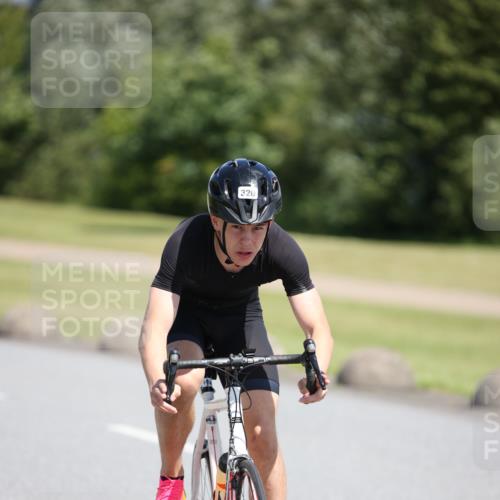 16.06.2024 - 26. Vierlanden-Triathlon Jannik Wohlers http://msf.ph/oto/6304018 16.06.2024 11:40:20 Radfahren 6, 131, 320 meine-sportfotos.de