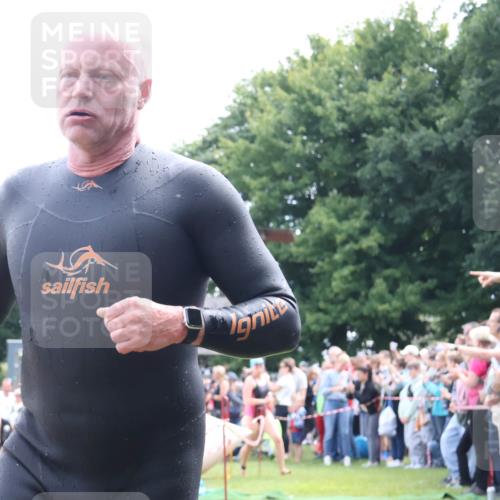 16.06.2024 - 26. Vierlanden-Triathlon Lena Gebhardt http://msf.ph/oto/6304024 16.06.2024 11:16:32 Schwimmen 484, 543, 597, 625, 484, 543, 597, 625 meine-sportfotos.de