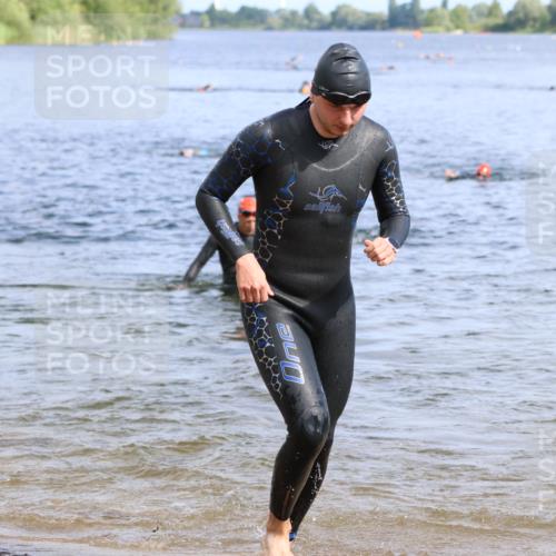 16.06.2024 - 26. Vierlanden-Triathlon Strokosch-Dieckow http://msf.ph/oto/6304041 16.06.2024 09:46:18 Schwimmen 22, 92, 173, 22, 92, 173 meine-sportfotos.de