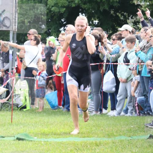 16.06.2024 - 26. Vierlanden-Triathlon Lena Gebhardt http://msf.ph/oto/6304064 16.06.2024 11:16:42 Schwimmen 482, 484, 502, 549, 568, 577, 637, 482, 484, 502, 549, 568, 577, 637 meine-sportfotos.de
