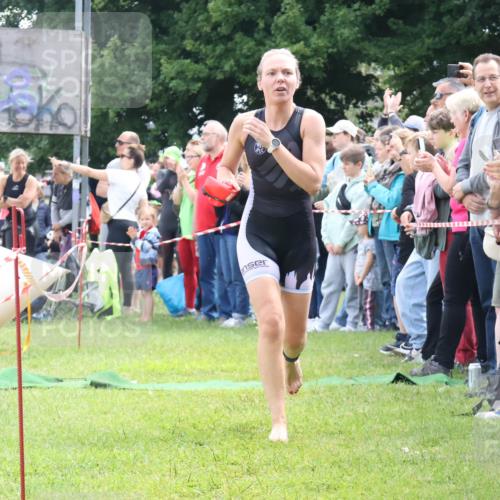 16.06.2024 - 26. Vierlanden-Triathlon Lena Gebhardt http://msf.ph/oto/6304073 16.06.2024 11:16:44 Schwimmen 482, 484, 502, 549, 568, 577, 637, 482, 484, 502, 549, 568, 577, 637 meine-sportfotos.de