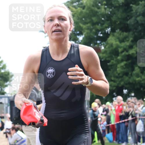 16.06.2024 - 26. Vierlanden-Triathlon Lena Gebhardt http://msf.ph/oto/6304094 16.06.2024 11:16:46 Schwimmen 482, 484, 502, 549, 568, 577, 591, 637, 482, 484, 502, 549, 568, 577, 591, 637 meine-sportfotos.de