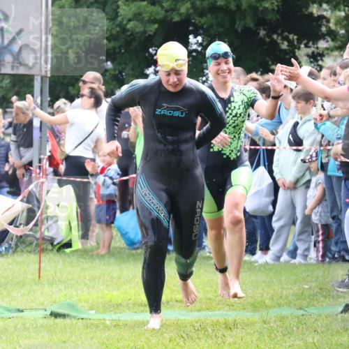 16.06.2024 - 26. Vierlanden-Triathlon Lena Gebhardt http://msf.ph/oto/6304104 16.06.2024 11:16:48 Schwimmen 482, 484, 502, 549, 568, 577, 591, 637, 482, 484, 502, 549, 568, 577, 591, 637 meine-sportfotos.de