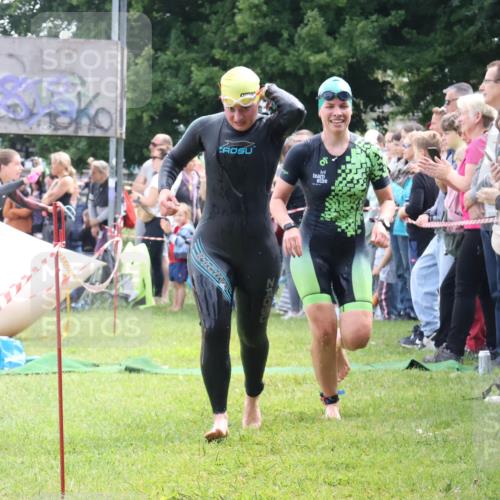 16.06.2024 - 26. Vierlanden-Triathlon Lena Gebhardt http://msf.ph/oto/6304114 16.06.2024 11:16:49 Schwimmen 482, 484, 502, 549, 568, 577, 591, 637, 482, 484, 502, 549, 568, 577, 591, 637 meine-sportfotos.de