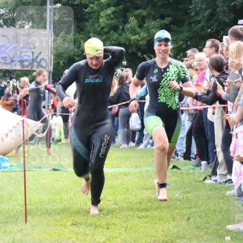 16.06.2024 - 26. Vierlanden-Triathlon Lena Gebhardt http://msf.ph/oto/6304118 16.06.2024 11:16:50 Schwimmen 482, 502, 549, 568, 577, 591, 637, 482, 502, 549, 568, 577, 591, 637 meine-sportfotos.de