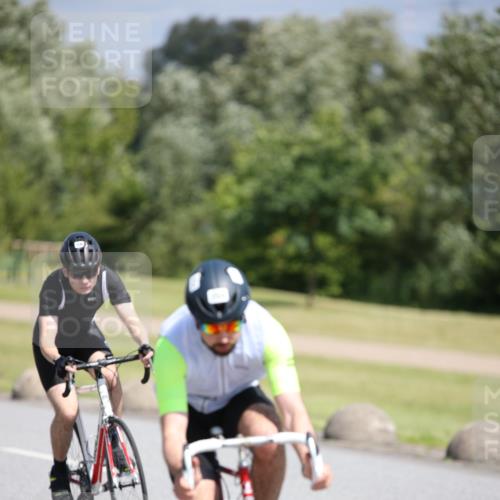16.06.2024 - 26. Vierlanden-Triathlon Jannik Wohlers http://msf.ph/oto/6304126 16.06.2024 11:40:23 Radfahren 76, 131, 244, 254, 262, 320 meine-sportfotos.de