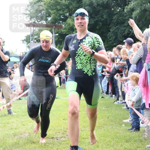 16.06.2024 - 26. Vierlanden-Triathlon Lena Gebhardt http://msf.ph/oto/6304131 16.06.2024 11:16:51 Schwimmen 477, 482, 485, 502, 549, 568, 577, 591, 637, 477, 482, 485, 502, 549, 568, 577, 591, 637 meine-sportfotos.de