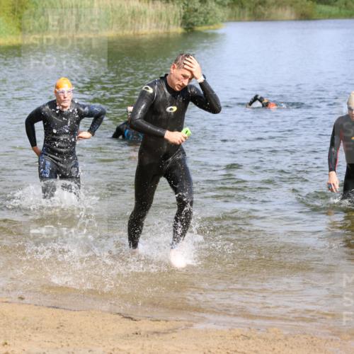 16.06.2024 - 26. Vierlanden-Triathlon Strokosch-Dieckow http://msf.ph/oto/6304229 16.06.2024 09:46:31 Schwimmen 22, 89, 115, 138, 168, 173, 22, 89, 115, 138, 168, 173 meine-sportfotos.de