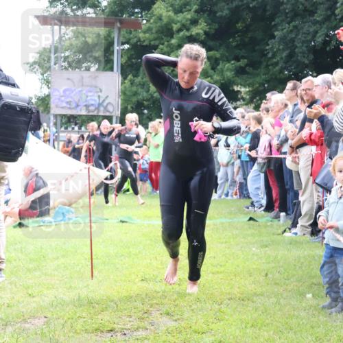 16.06.2024 - 26. Vierlanden-Triathlon Lena Gebhardt http://msf.ph/oto/6304234 16.06.2024 11:17:02 Schwimmen 477, 482, 485, 549, 586, 591, 477, 482, 485, 549, 586, 591 meine-sportfotos.de