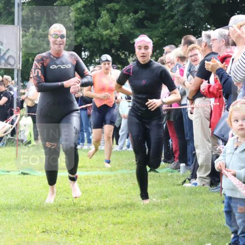 16.06.2024 - 26. Vierlanden-Triathlon Lena Gebhardt http://msf.ph/oto/6304252 16.06.2024 11:17:06 Schwimmen 477, 485, 586, 477, 485, 586 meine-sportfotos.de