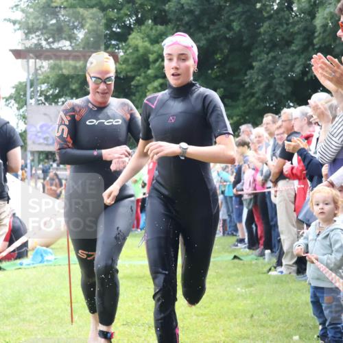 16.06.2024 - 26. Vierlanden-Triathlon Lena Gebhardt http://msf.ph/oto/6304266 16.06.2024 11:17:07 Schwimmen 477, 485, 586, 477, 485, 586 meine-sportfotos.de