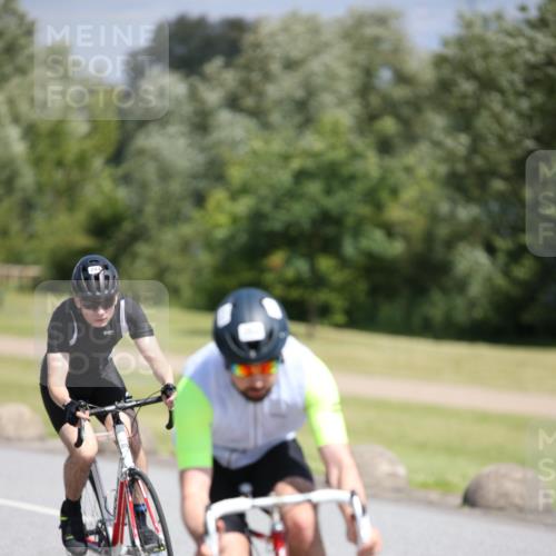 16.06.2024 - 26. Vierlanden-Triathlon Jannik Wohlers http://msf.ph/oto/6304299 16.06.2024 11:40:23 Radfahren 76, 131, 244, 254, 262, 320 meine-sportfotos.de