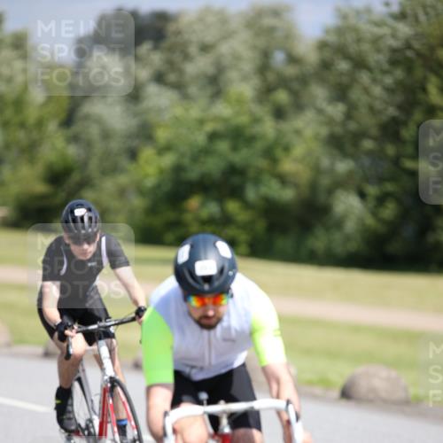 16.06.2024 - 26. Vierlanden-Triathlon Jannik Wohlers http://msf.ph/oto/6304310 16.06.2024 11:40:23 Radfahren 76, 131, 244, 254, 262, 320 meine-sportfotos.de