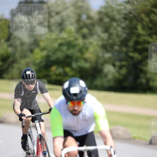 16.06.2024 - 26. Vierlanden-Triathlon Jannik Wohlers http://msf.ph/oto/6304328 16.06.2024 11:40:23 Radfahren 76, 131, 244, 254, 262, 320 meine-sportfotos.de