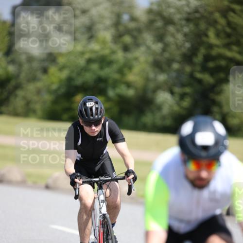 16.06.2024 - 26. Vierlanden-Triathlon Jannik Wohlers http://msf.ph/oto/6304359 16.06.2024 11:40:23 Radfahren 76, 131, 244, 254, 262, 320 meine-sportfotos.de