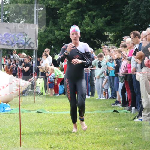 16.06.2024 - 26. Vierlanden-Triathlon Lena Gebhardt http://msf.ph/oto/6304376 16.06.2024 11:17:31 Schwimmen 474, 487, 509, 556, 604, 627, 474, 487, 509, 556, 604, 627 meine-sportfotos.de