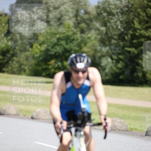 16.06.2024 - 26. Vierlanden-Triathlon Jannik Wohlers http://msf.ph/oto/6304396 16.06.2024 11:40:27 Radfahren 76, 131, 244, 254, 262, 274, 287, 320, 446 meine-sportfotos.de