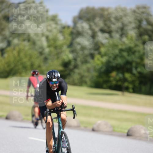 16.06.2024 - 26. Vierlanden-Triathlon Jannik Wohlers http://msf.ph/oto/6304451 16.06.2024 11:40:33 Radfahren 8, 170, 274, 287, 392, 446 meine-sportfotos.de