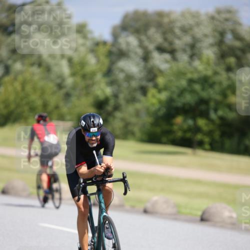 16.06.2024 - 26. Vierlanden-Triathlon Jannik Wohlers http://msf.ph/oto/6304457 16.06.2024 11:40:33 Radfahren 8, 170, 274, 287, 392, 446 meine-sportfotos.de