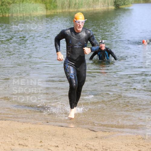 16.06.2024 - 26. Vierlanden-Triathlon Strokosch-Dieckow http://msf.ph/oto/6304462 16.06.2024 09:46:34 Schwimmen 89, 115, 138, 168, 89, 115, 138, 168 meine-sportfotos.de