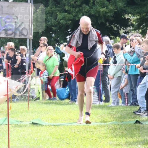 16.06.2024 - 26. Vierlanden-Triathlon Lena Gebhardt http://msf.ph/oto/6304486 16.06.2024 11:17:46 Schwimmen 412, 507, 556, 627, 412, 507, 556, 627 meine-sportfotos.de