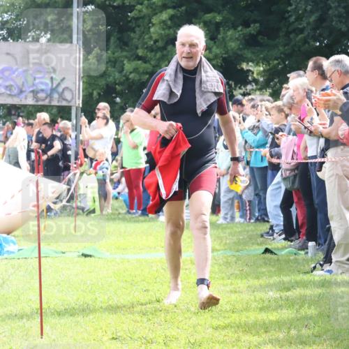 16.06.2024 - 26. Vierlanden-Triathlon Lena Gebhardt http://msf.ph/oto/6304494 16.06.2024 11:17:49 Schwimmen 412, 507, 620, 412, 507, 620 meine-sportfotos.de