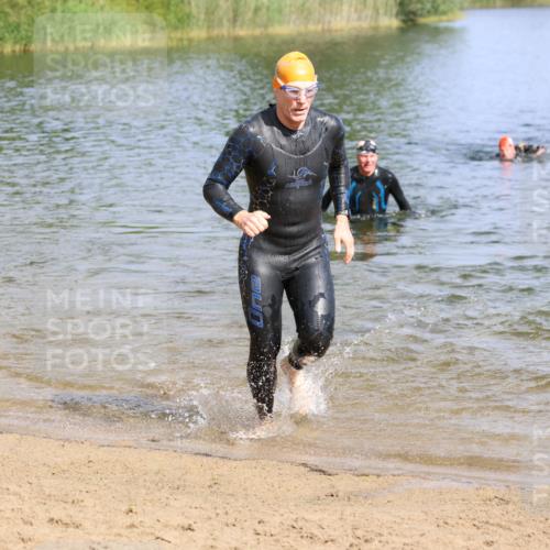 16.06.2024 - 26. Vierlanden-Triathlon Strokosch-Dieckow http://msf.ph/oto/6304499 16.06.2024 09:46:34 Schwimmen 89, 115, 138, 168, 89, 115, 138, 168 meine-sportfotos.de