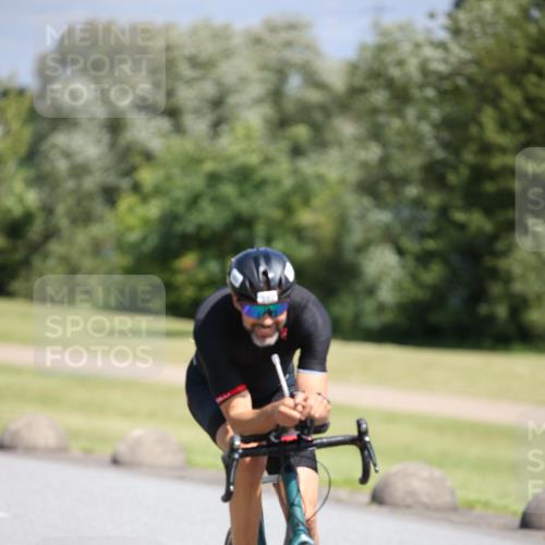 16.06.2024 - 26. Vierlanden-Triathlon Jannik Wohlers http://msf.ph/oto/6304506 16.06.2024 11:40:33 Radfahren 8, 170, 274, 287, 392, 446 meine-sportfotos.de