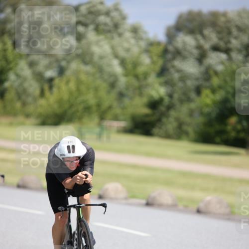 16.06.2024 - 26. Vierlanden-Triathlon Jannik Wohlers http://msf.ph/oto/6304514 16.06.2024 11:40:35 Radfahren 8, 39, 120, 170, 190, 274, 287, 392 meine-sportfotos.de