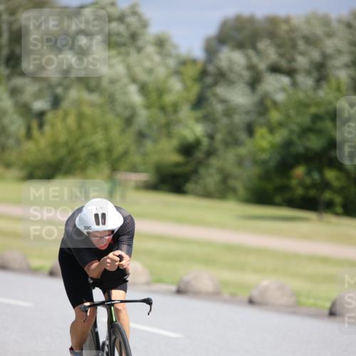 16.06.2024 - 26. Vierlanden-Triathlon Jannik Wohlers http://msf.ph/oto/6304522 16.06.2024 11:40:35 Radfahren 8, 39, 120, 170, 190, 274, 287, 392 meine-sportfotos.de