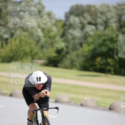 16.06.2024 - 26. Vierlanden-Triathlon Jannik Wohlers http://msf.ph/oto/6304528 16.06.2024 11:40:35 Radfahren 8, 39, 120, 170, 190, 274, 287, 392 meine-sportfotos.de
