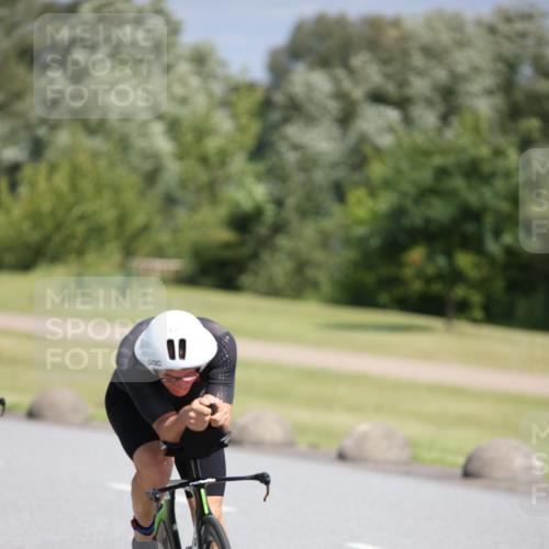 16.06.2024 - 26. Vierlanden-Triathlon Jannik Wohlers http://msf.ph/oto/6304533 16.06.2024 11:40:35 Radfahren 8, 39, 120, 170, 190, 274, 287, 392 meine-sportfotos.de