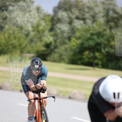 16.06.2024 - 26. Vierlanden-Triathlon Jannik Wohlers http://msf.ph/oto/6304593 16.06.2024 11:40:36 Radfahren 8, 39, 120, 170, 190, 322, 392 meine-sportfotos.de